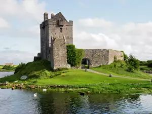 Dunguaire castle Kinvarra