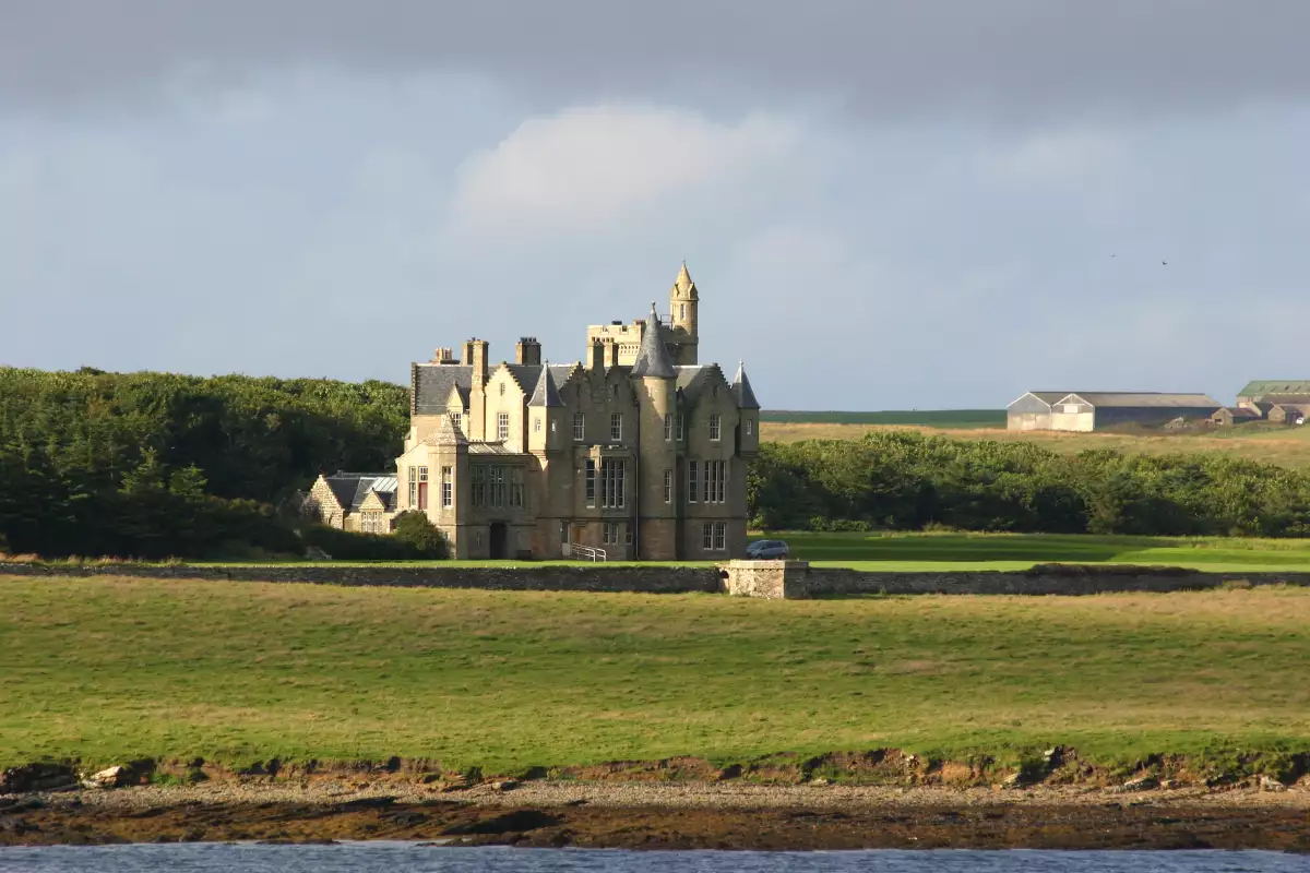 Balfour Castle | Travelinos.com