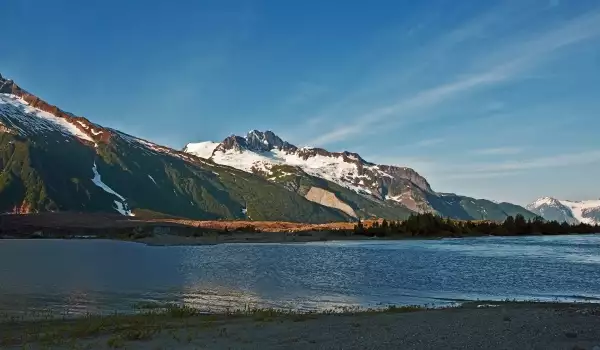 Alsek river and Walker glacier in Alaska
