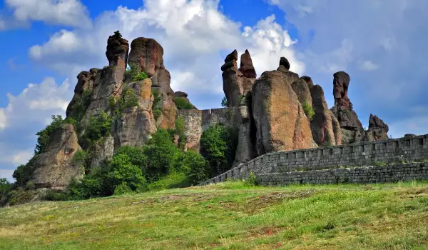 Belogradchik Rocks and Fortress in Bulgaria