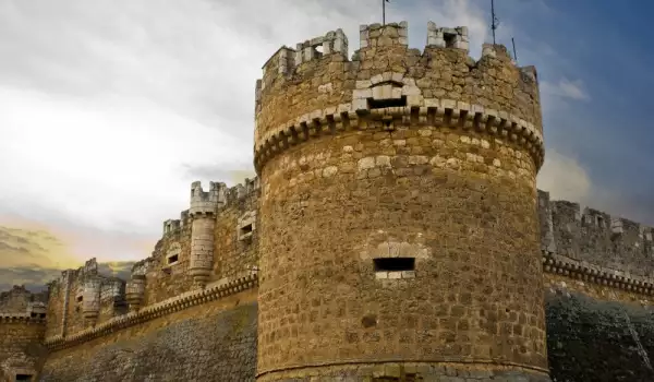 Grajal de Campos Castle