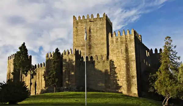 Guimaraes Castle