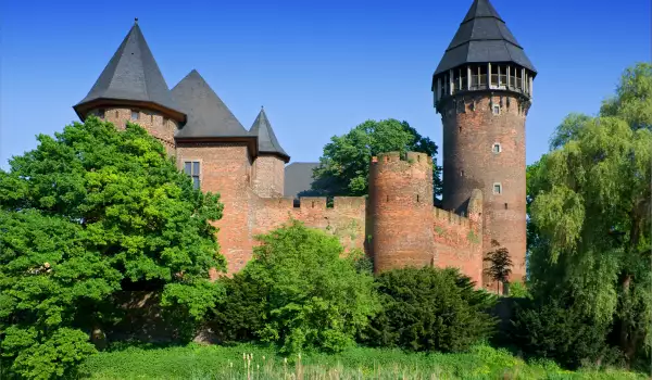 Linn Castle near Krefeld, Germany