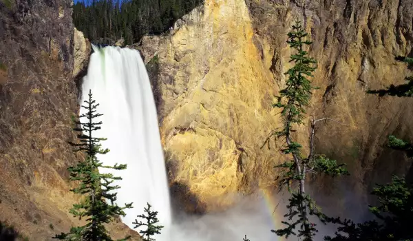 Lower Yosemite Falls