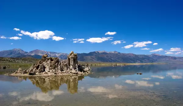 Mono Lake in California