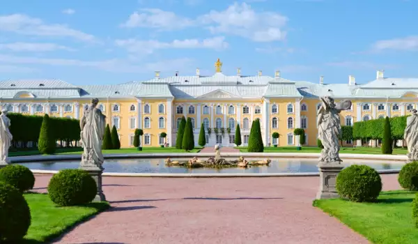 Peterhof Palace in Saint Petersburg