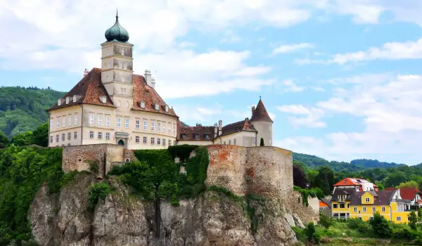 Schönbühel Castle in Wachau