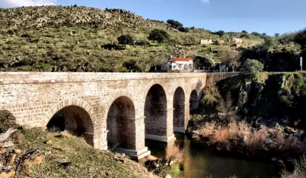 Bridge over Segura River