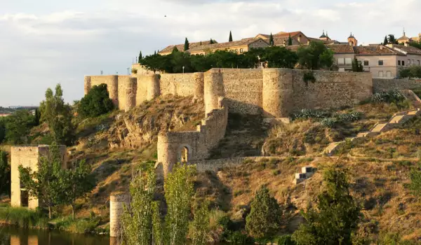 Almonacid de Toledo Castle