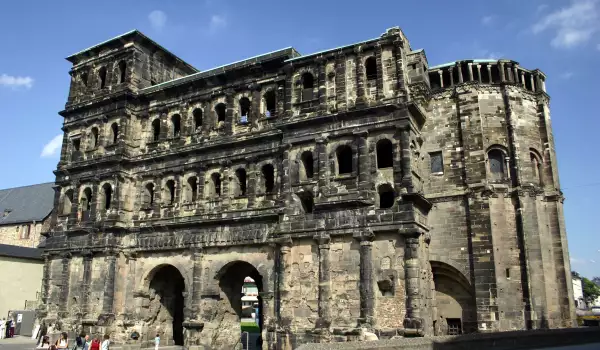 Roman Gate in the Alps - Porta Nigra