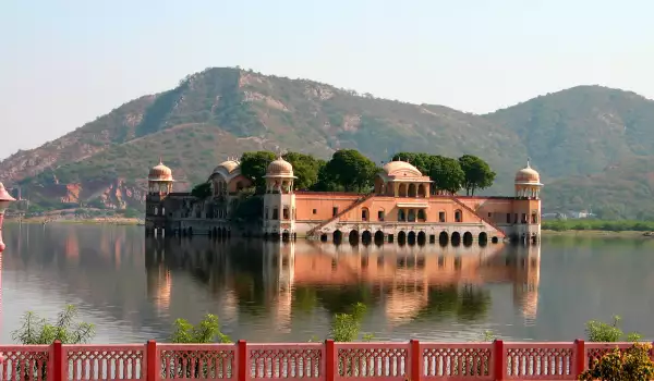 Jal Mahal Palace in Jaipur