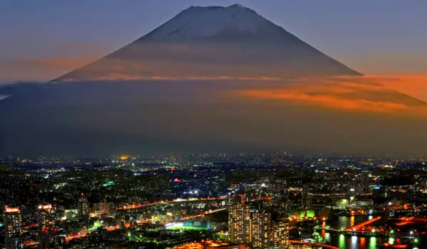 Yokohama and Fuji Mountain